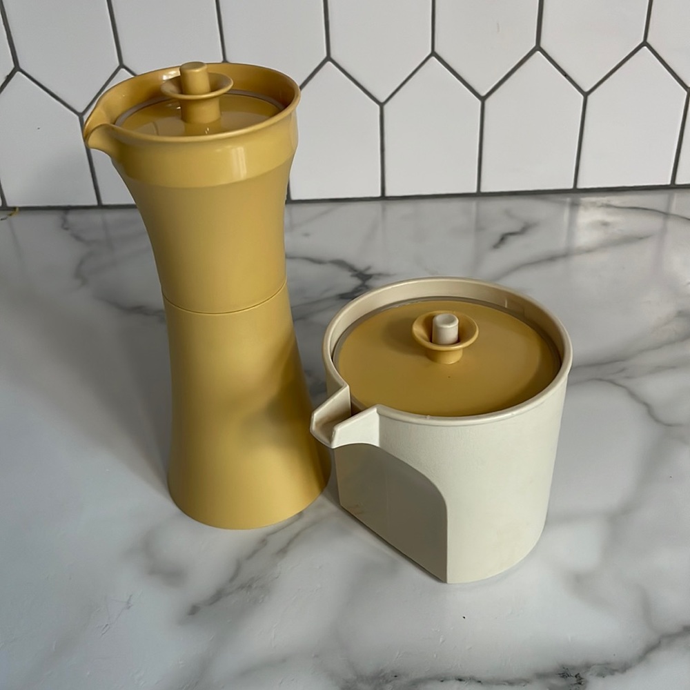 Vintage Tupperware Harvest Gold Salad Dress Container & Creamer Jug